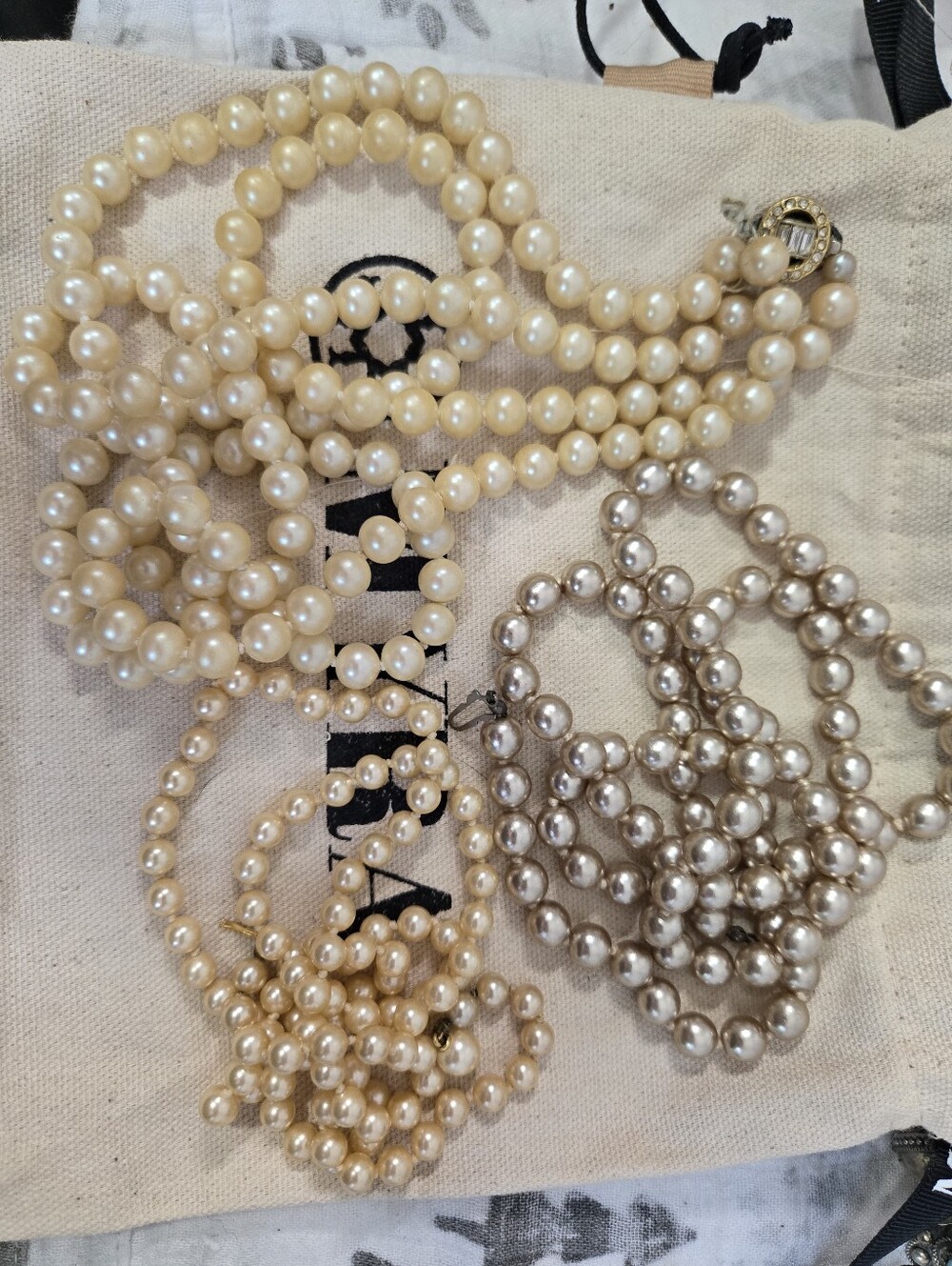 Crafters Pearl Necklace Set in Cream and Silver-Tone